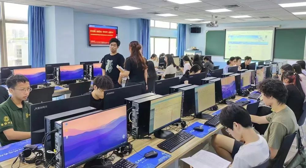以硬科技助推教育创新 兆芯与上海大学信创计算机多媒体实验室正式成立 以硬科技助推教育创新 兆芯与上海大学信创计算机多媒体实验室正式成立